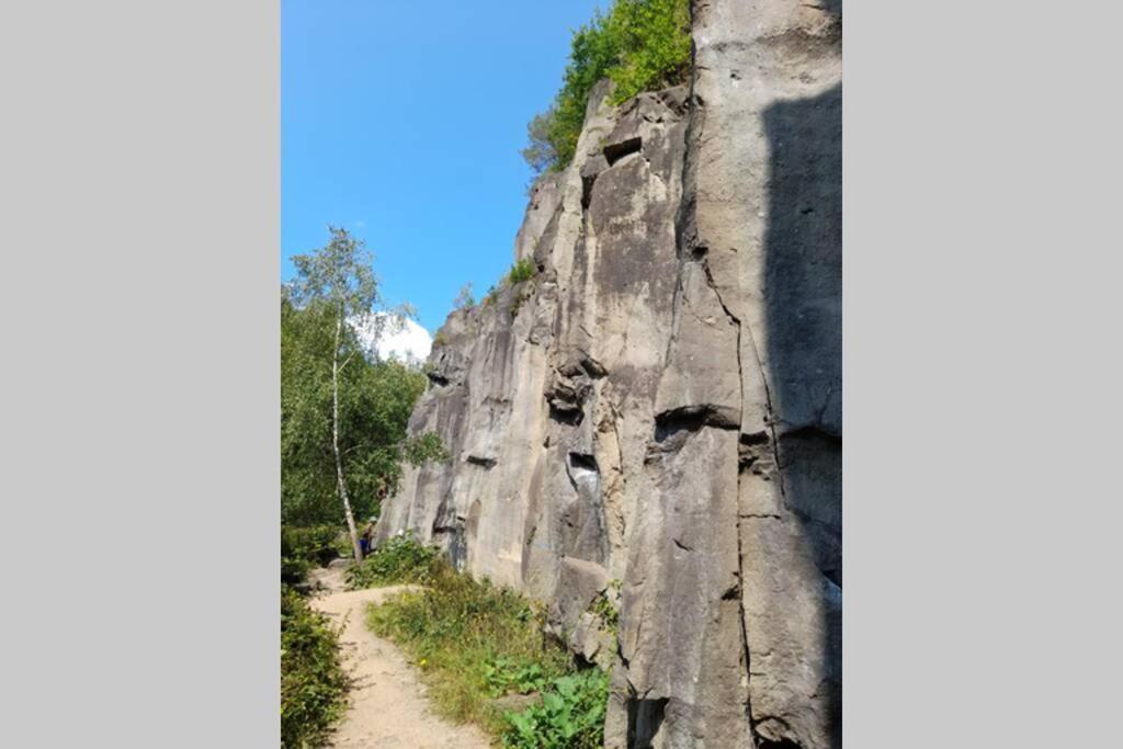 Hinter Burg, Haus Mit Garten 马延 外观 照片